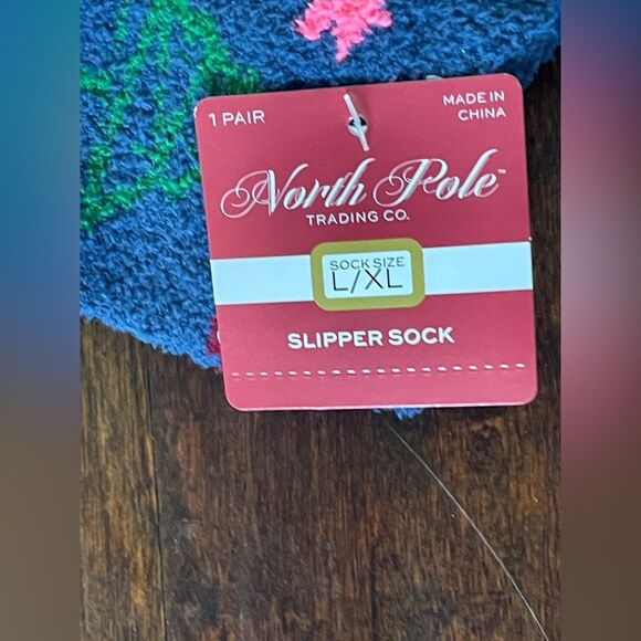 North Pole ornaments Christmas socks - Picture 3 of 4